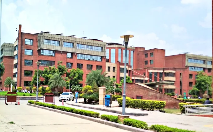 Amity University Noida